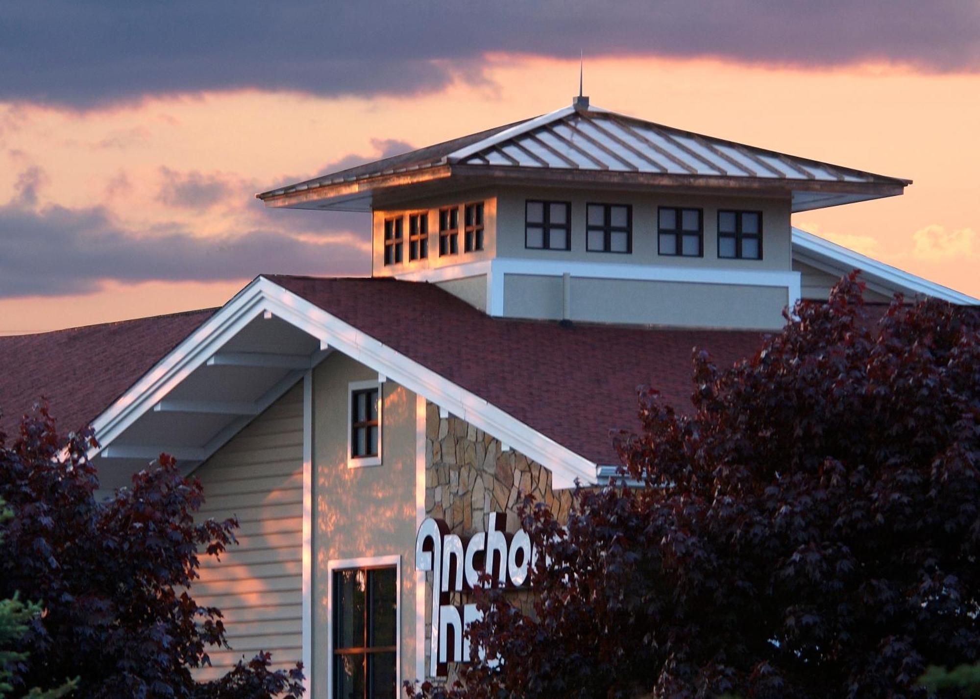 Anchorage Inn And Suites Portsmouth Eksteriør billede
