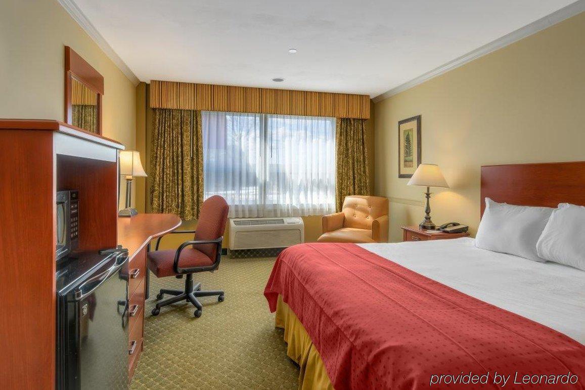 Anchorage Inn And Suites Portsmouth Eksteriør billede